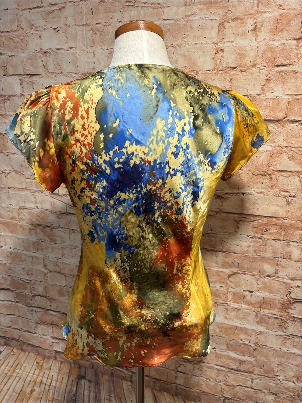 Allison Taylor Multi-Color Ruffled V-Neck Top - Picture 6 of 8